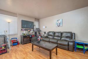  1138 W 38th St, Los Angeles, CA 90037, US Photo 26