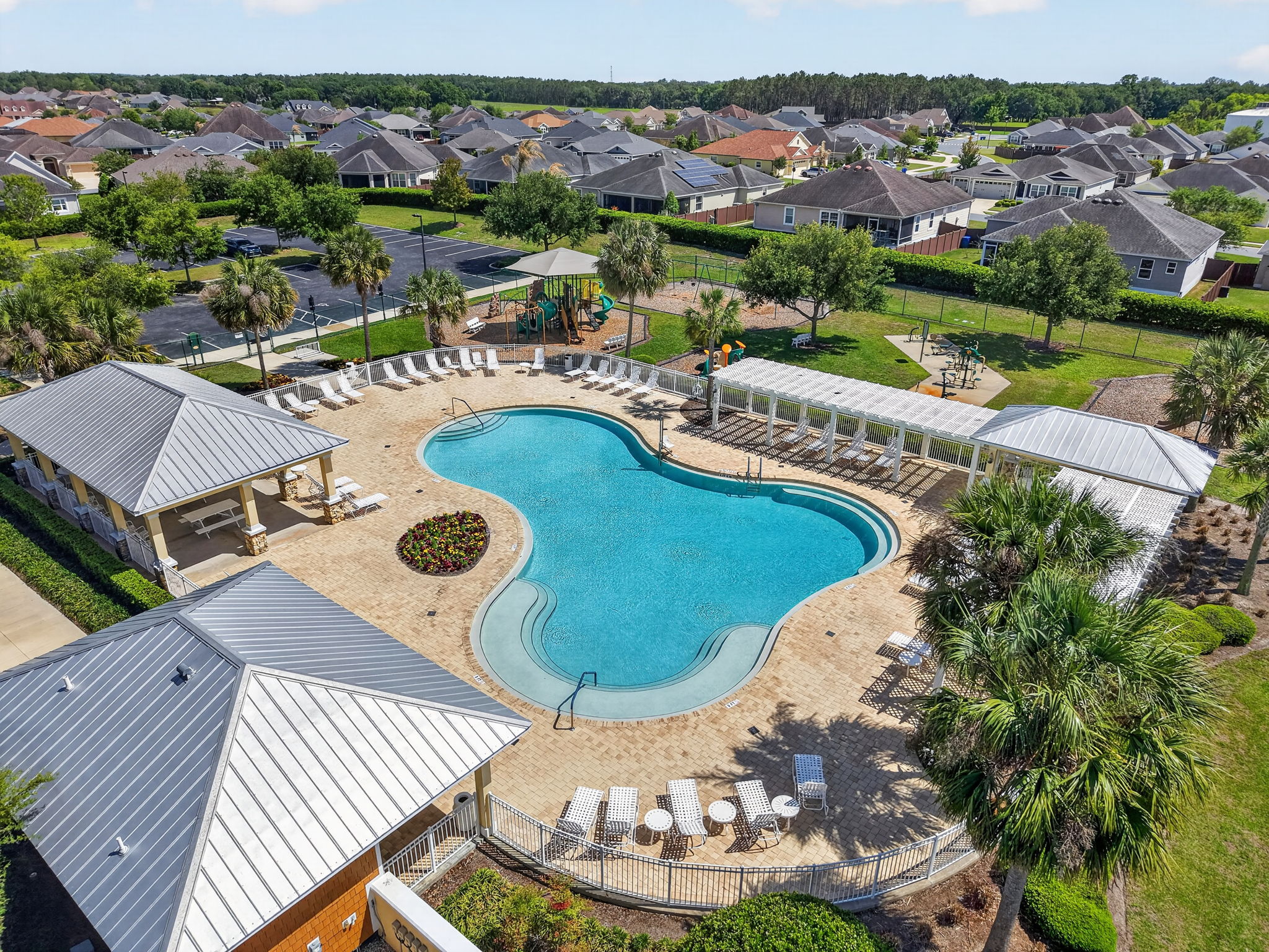 Oxford Oaks Amenities