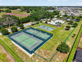 Oxford Oaks Amenities