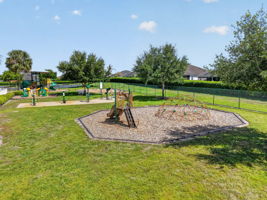Oxford Oaks Amenities