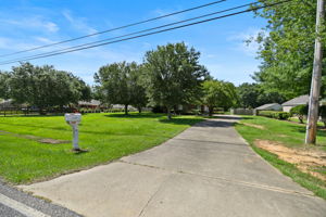 Private Long Driveway