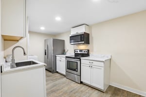 Cool Springs Dr-S1505-039.jpg