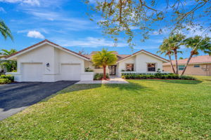 6300 S Falls Cir Dr #108, Lauderhill, FL 33319, US Photo 1