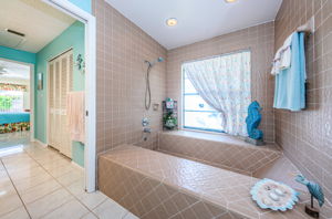 Master Bathroom1b-2