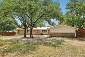Agarita Dr-S0505-001.jpg