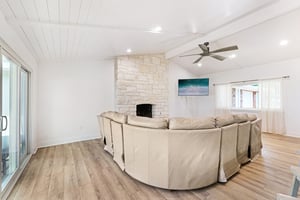 Agarita Dr-S0505-012.jpg