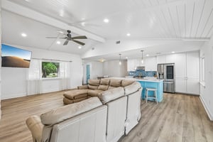 Agarita Dr-S0505-013.jpg