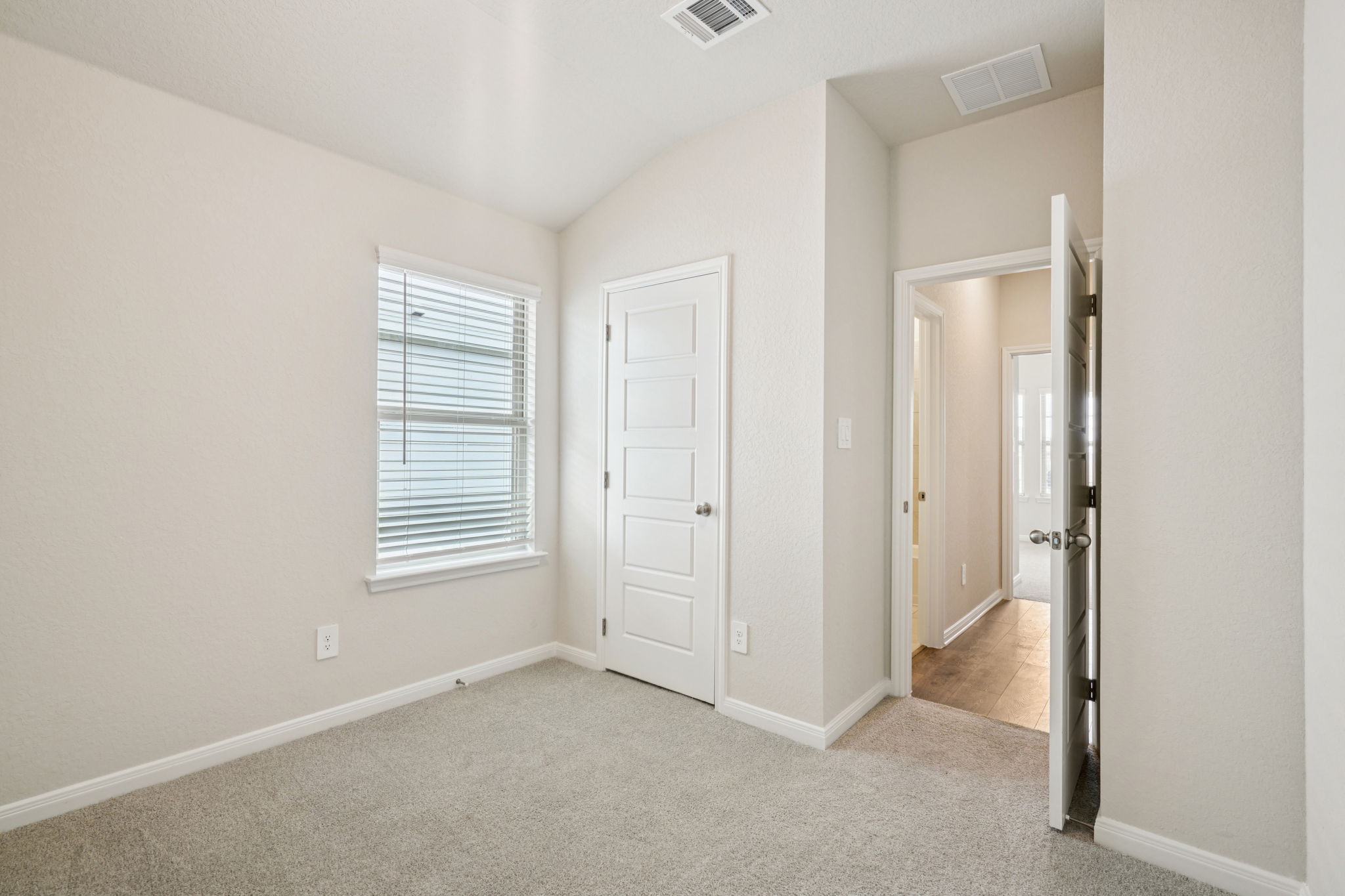 San Antonio - Legendary Trails - 114 Barton Point Schertz TX 78108 - 017