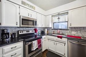 Black Forest Dr-011.jpg