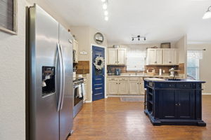  Photo 9