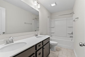  Photo 44