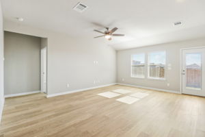 San Antonio East - Legendary Trails - 114 Dakota Ridge Schertz TX 78108 - 006