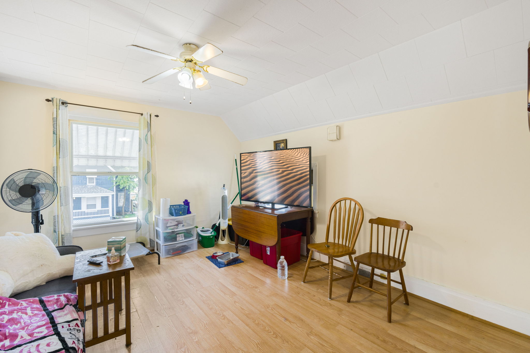 Unit B living room