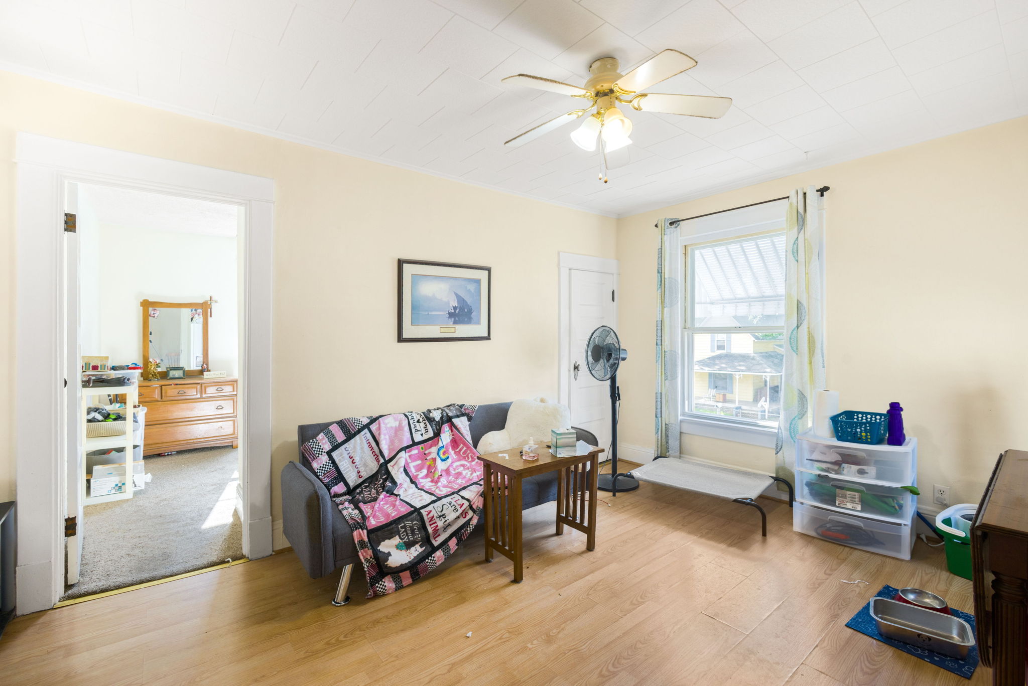 Unit B living room
