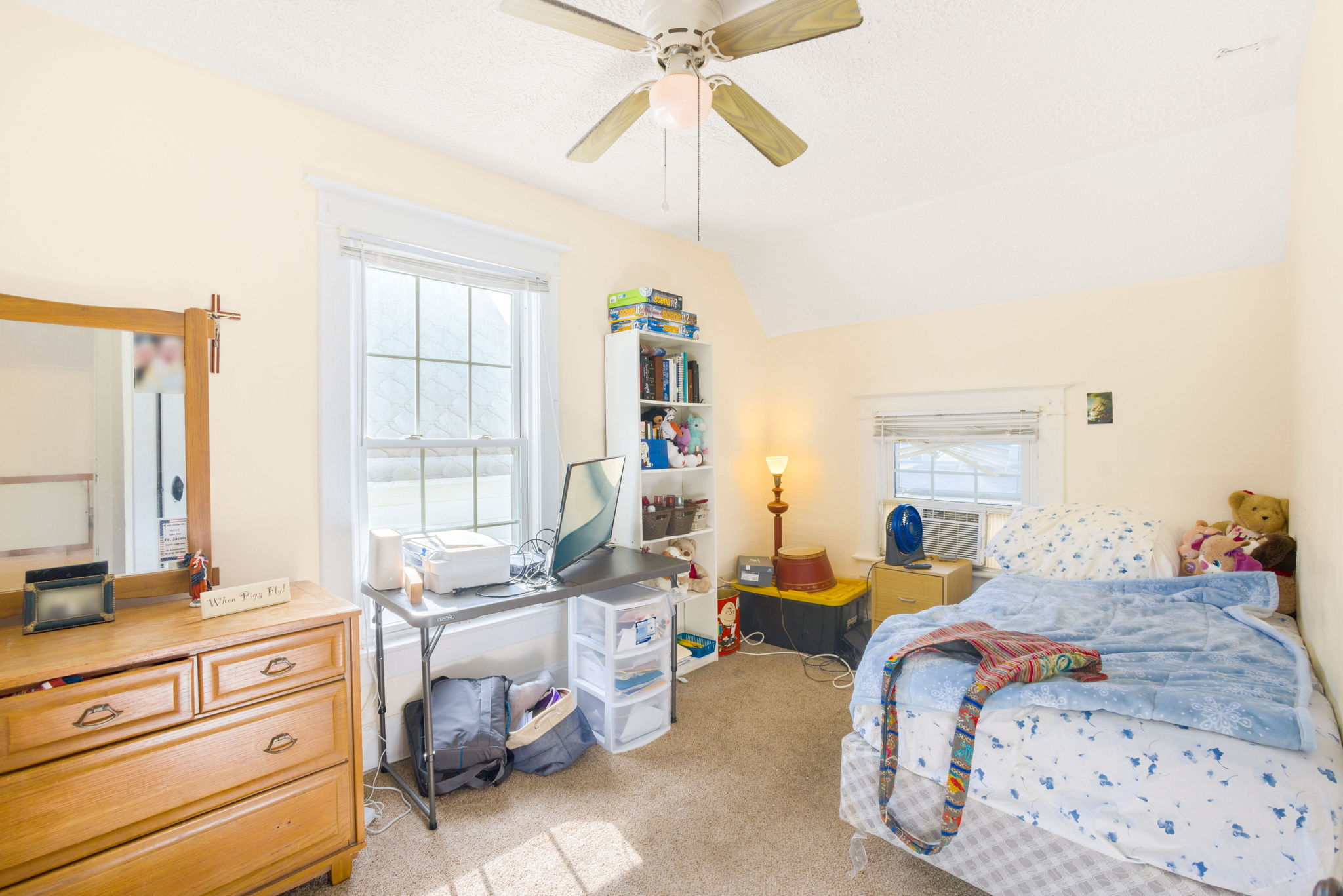 Unit B bedroom 2