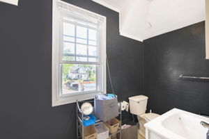 Unit B Bathroom