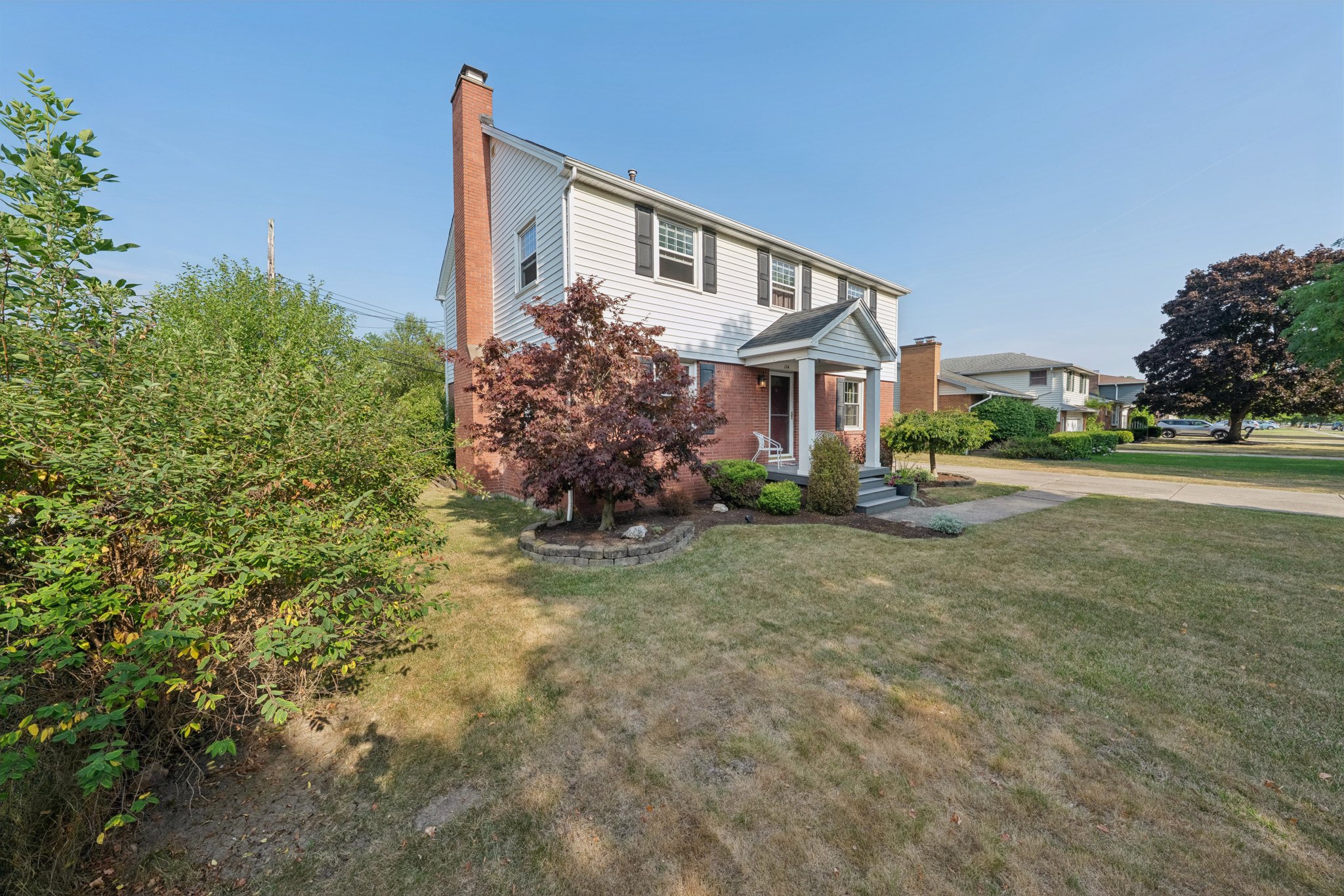 Fairways Blvd-S1008-005.jpg