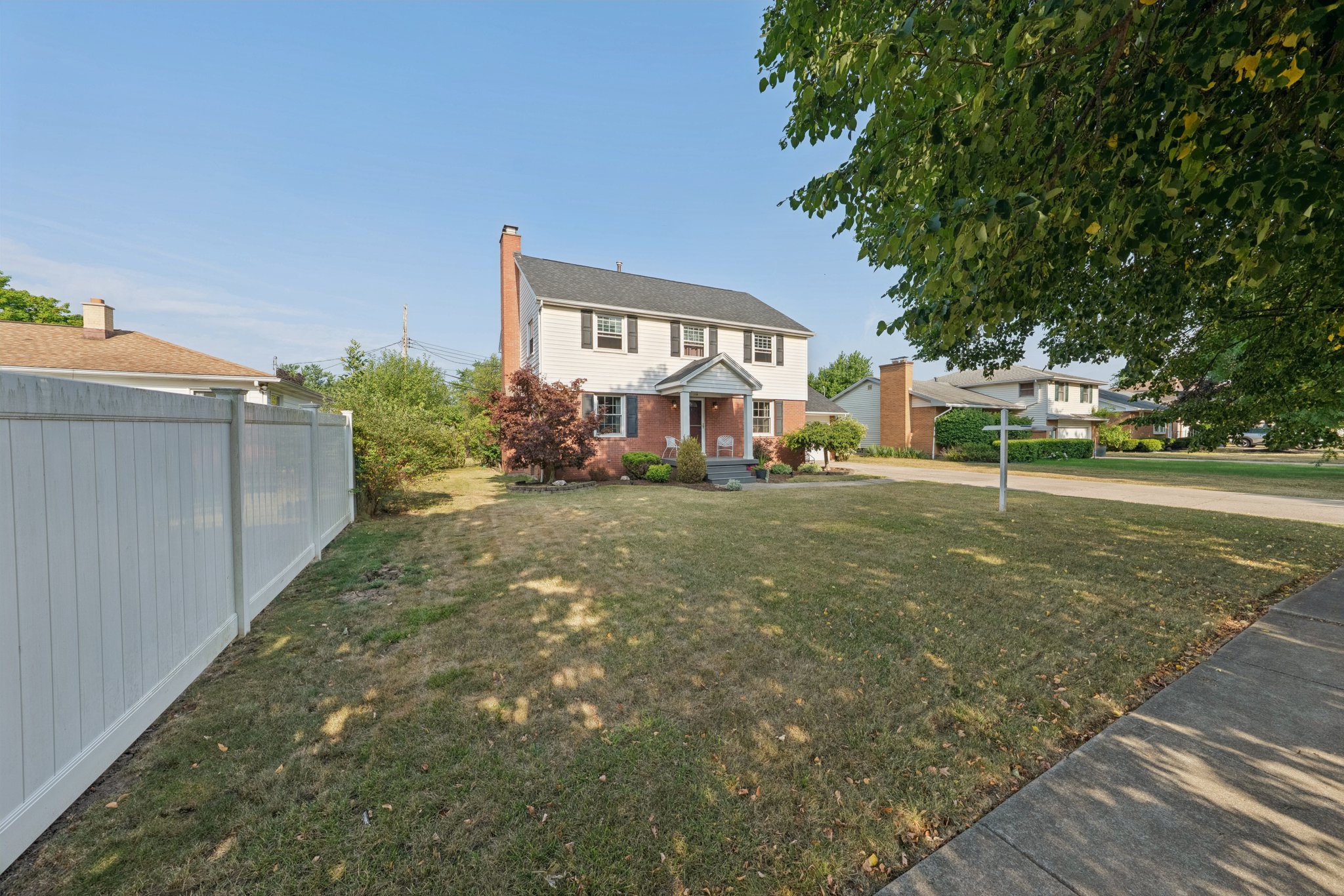 Fairways Blvd-S1008-007.jpg