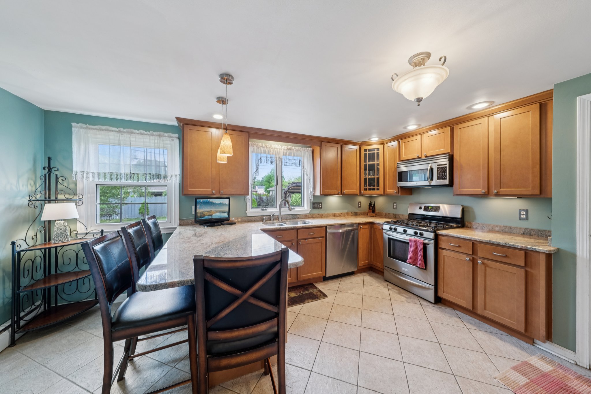 Fairways Blvd-S1008-031.jpg