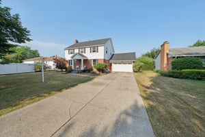 Fairways Blvd-S1008-003.jpg