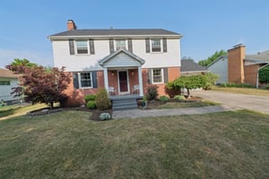 Fairways Blvd-S1008-004.jpg