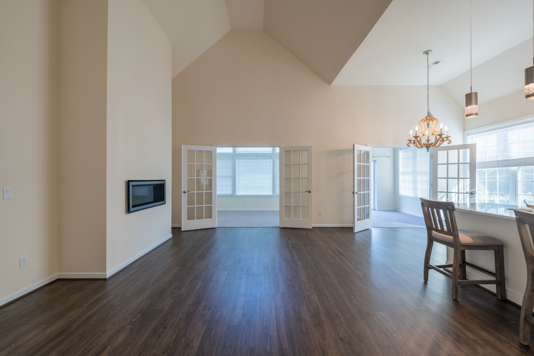  Photo 65