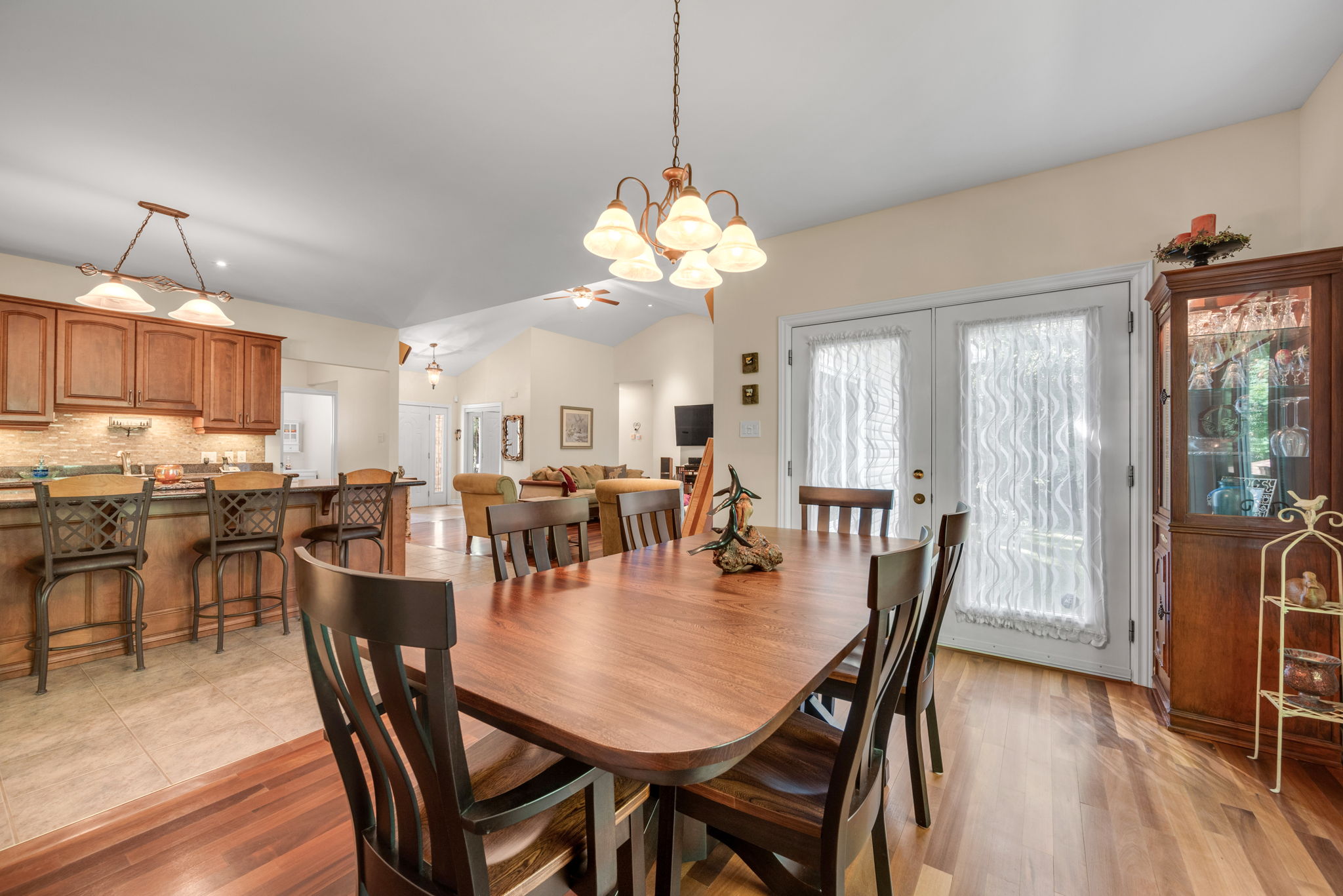  Photo 35