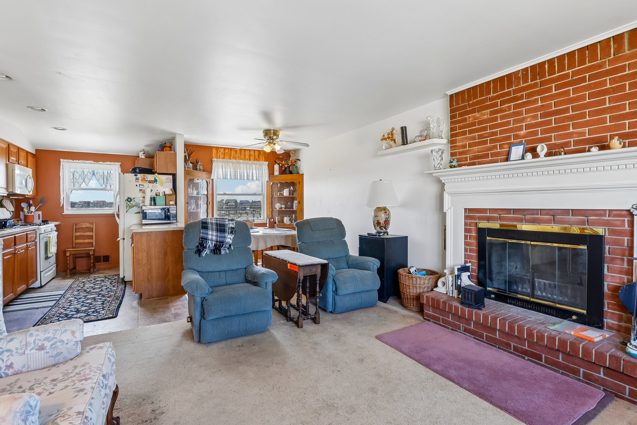 Harvard Ave-S2404-006.jpg