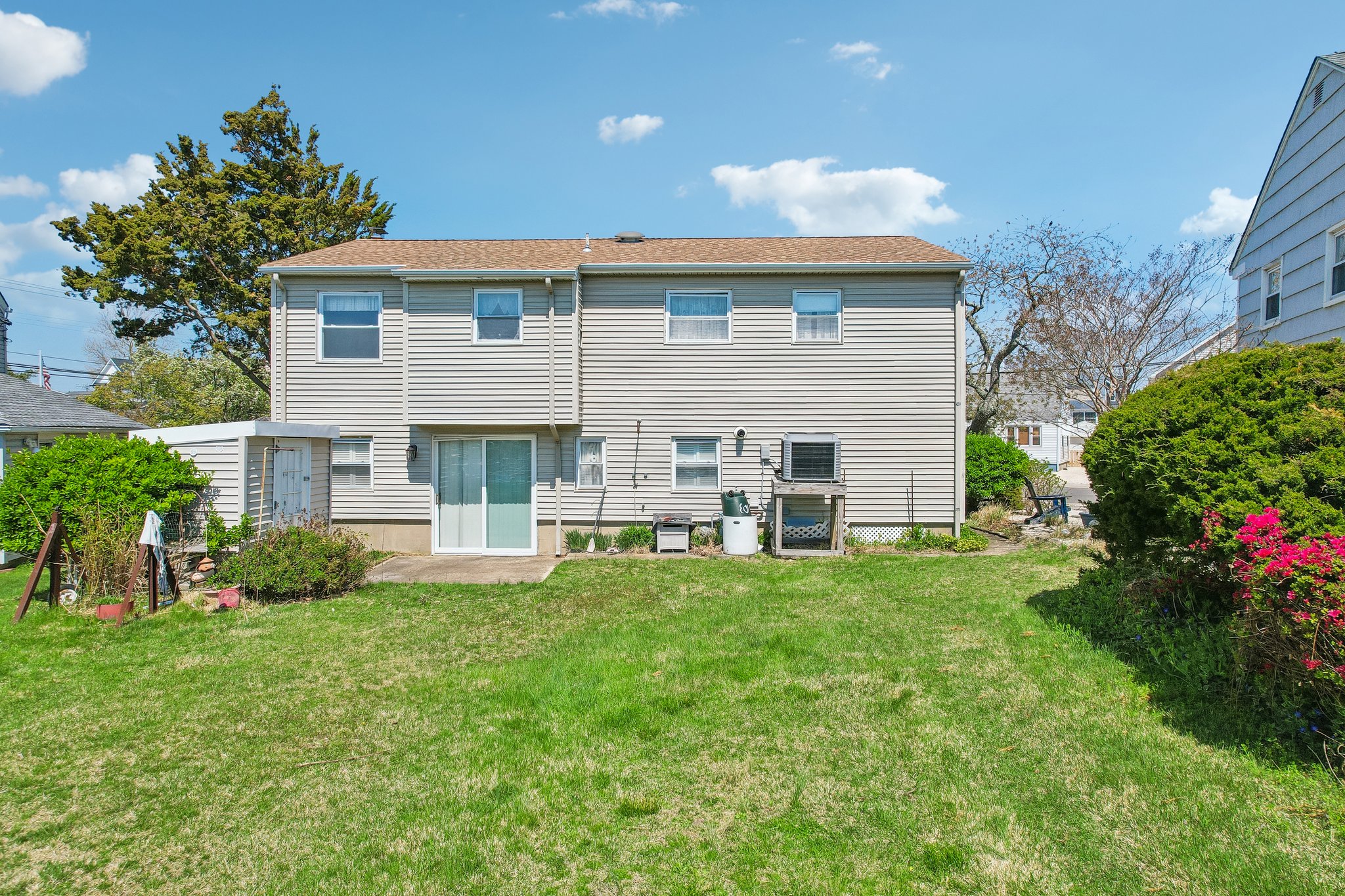 Harvard Ave-S2404-040.jpg