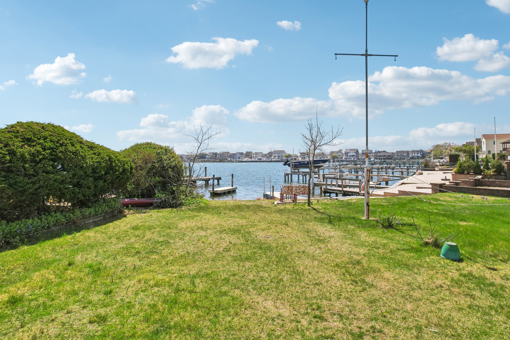 Harvard Ave-S2404-042.jpg