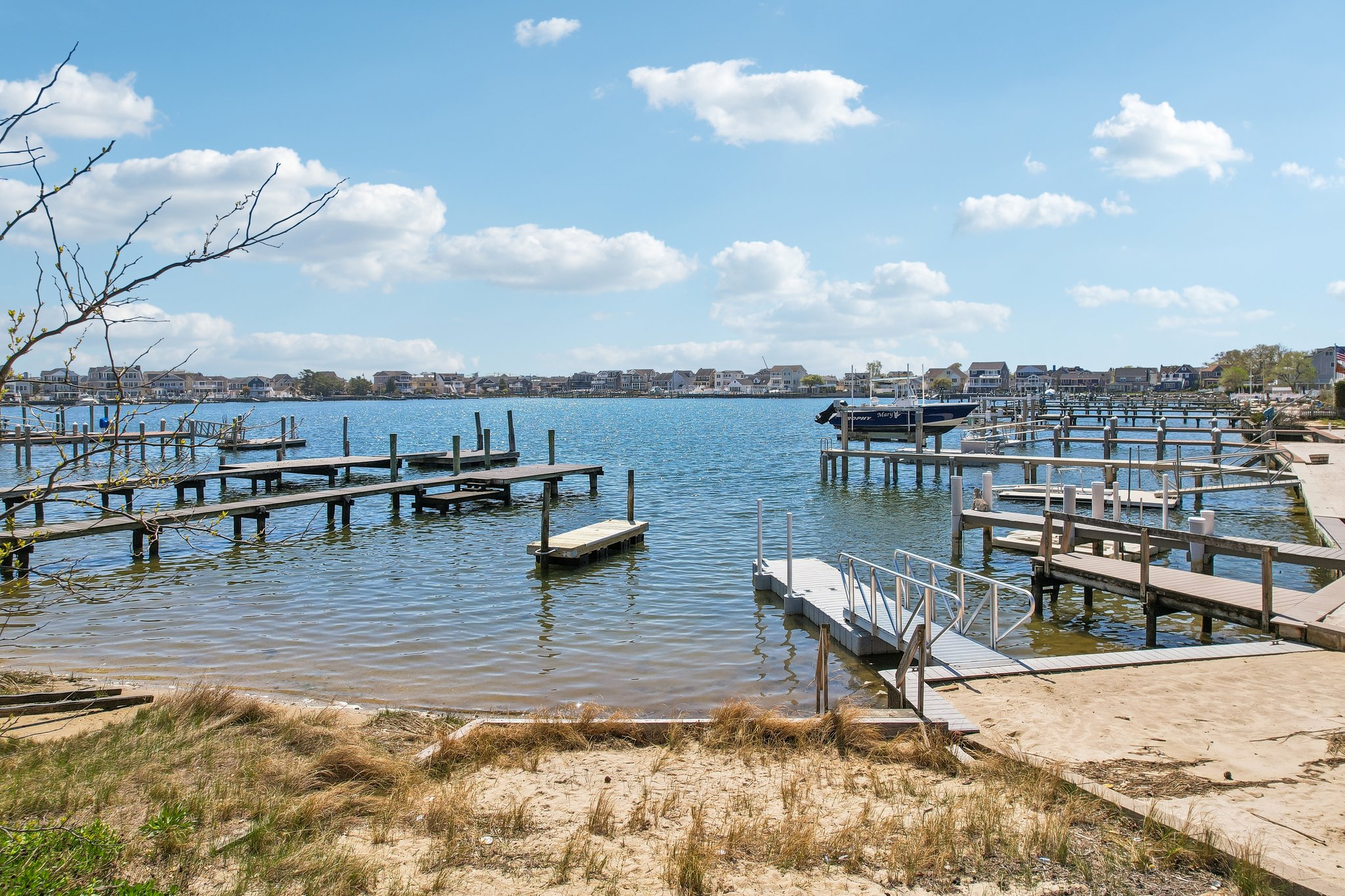 Harvard Ave-S2404-046.jpg