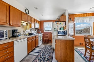 Harvard Ave-S2404-010.jpg