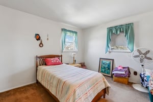 Harvard Ave-S2404-014.jpg