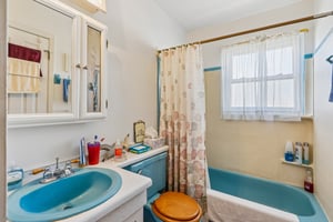 Harvard Ave-S2404-015.jpg