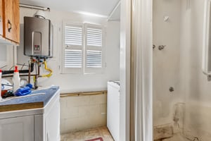 Harvard Ave-S2404-021.jpg