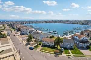 Harvard Ave-S2404-026.jpg