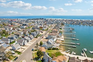 Harvard Ave-S2404-038.jpg