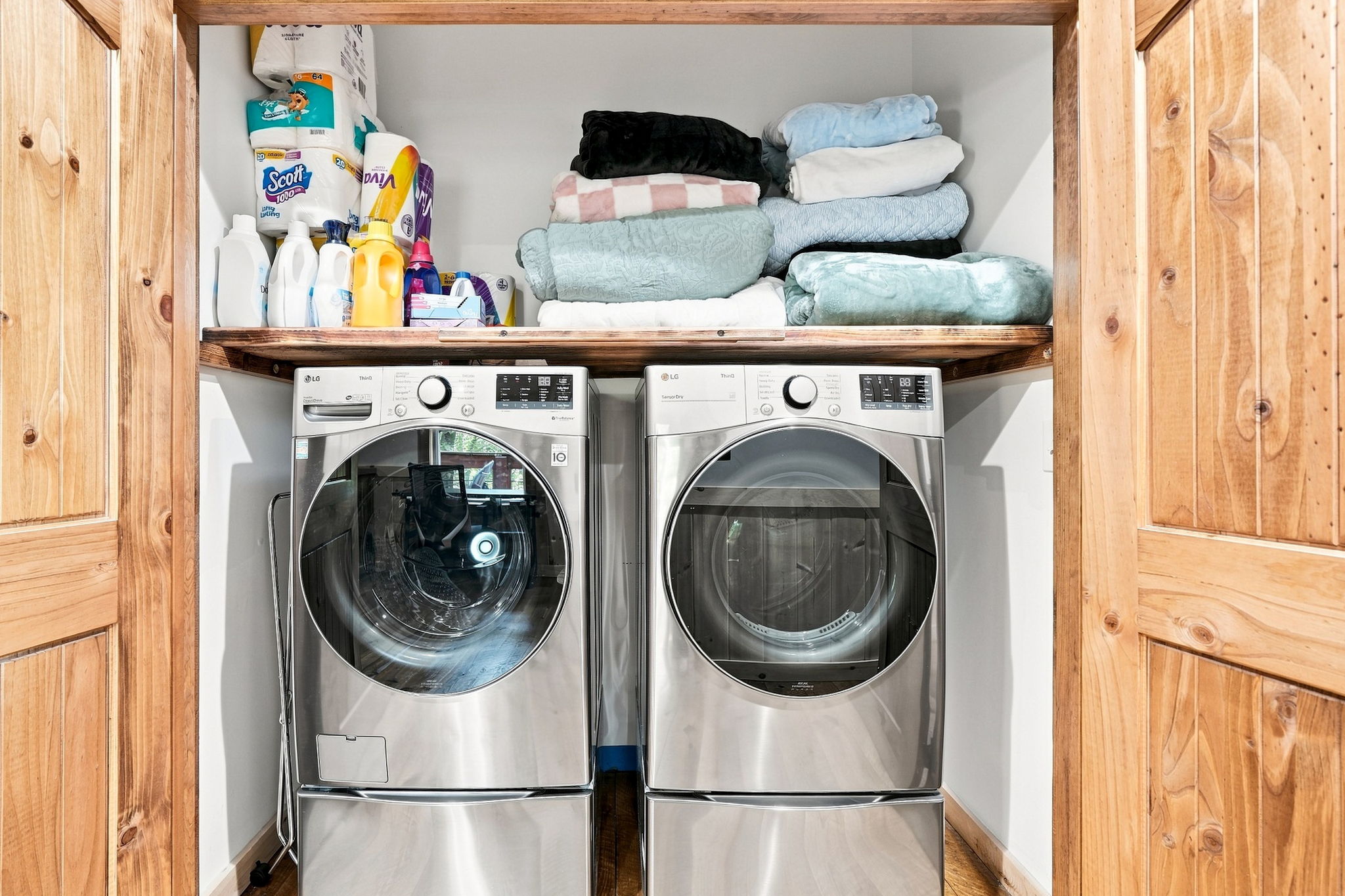 Guest Suite #1 Main Level-Laundry