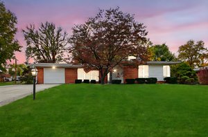 Downloads002 day to dusk.jpeg