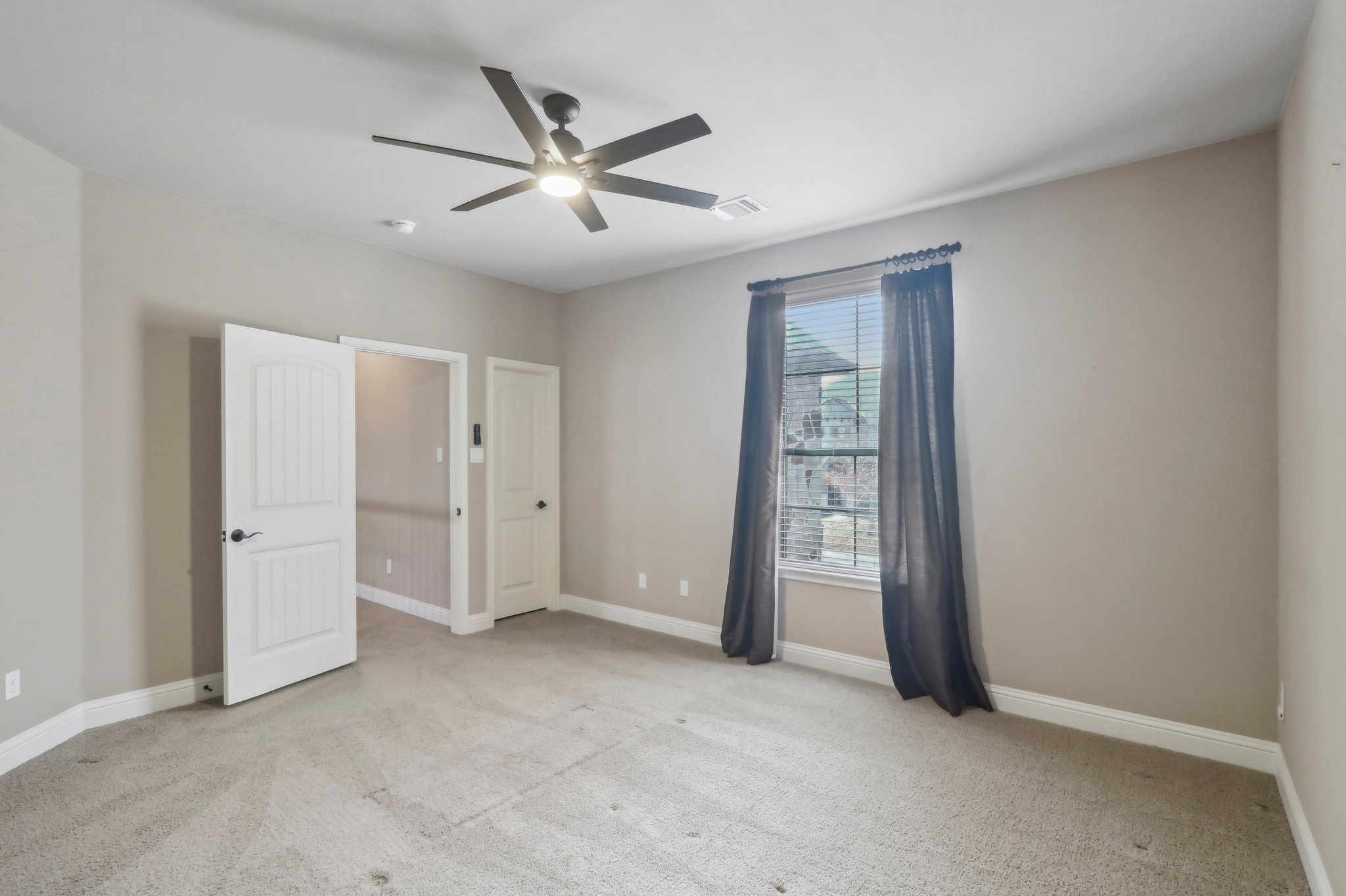 N Saddle Ridge Dr-054.jpg