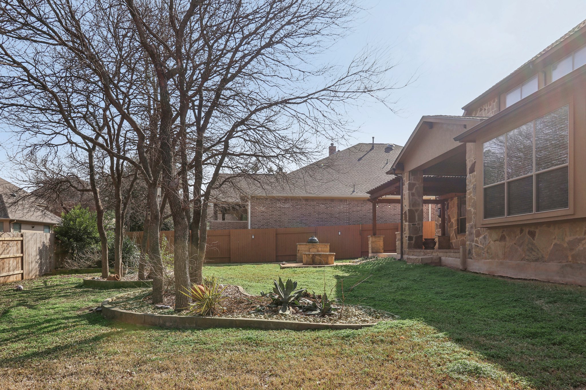 N Saddle Ridge Dr-061.jpg
