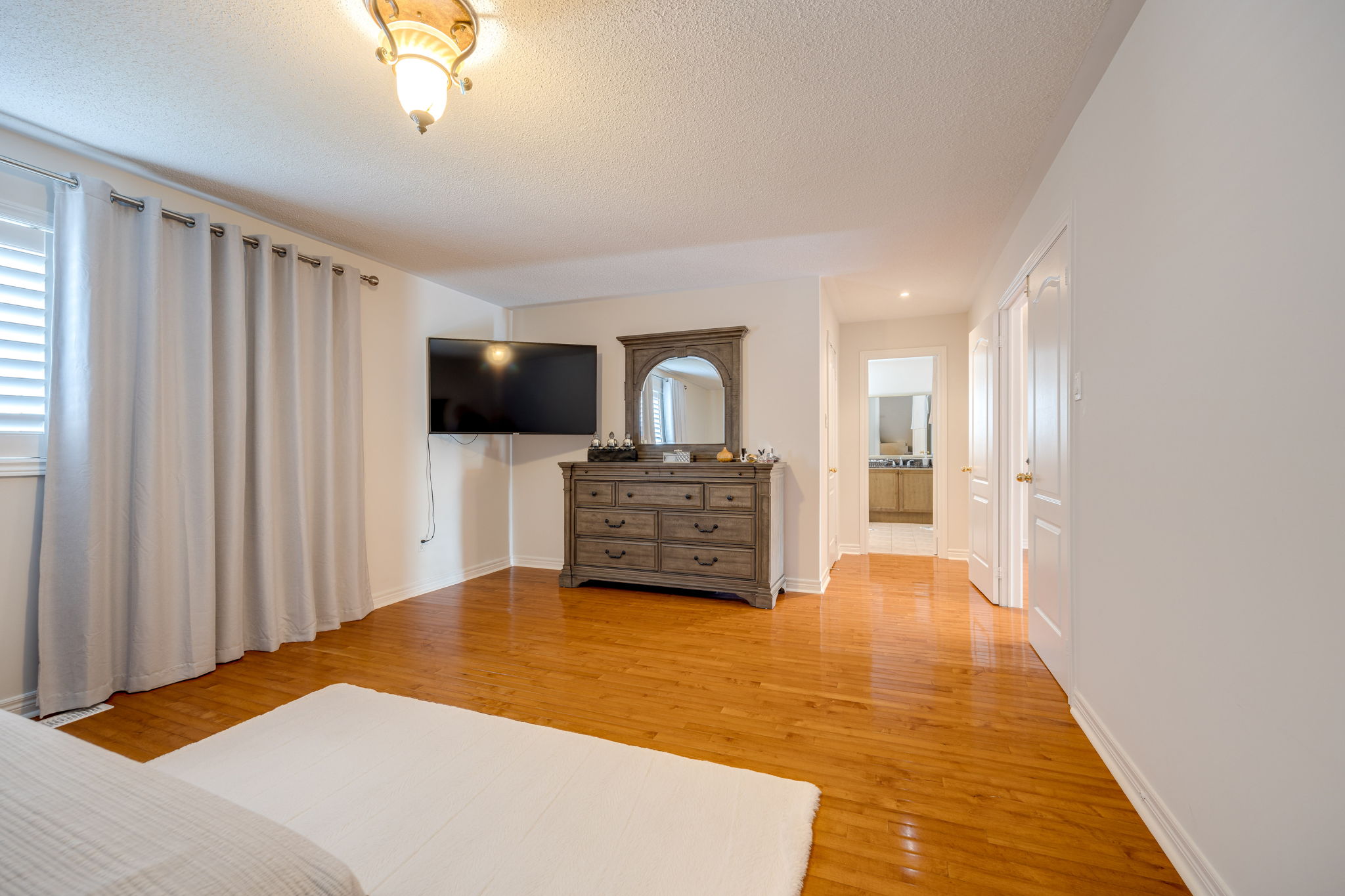 Newmarket property showcase — delivered property photograph 19