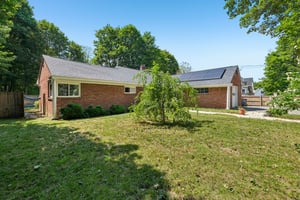 Rich St-S1408-002.jpg