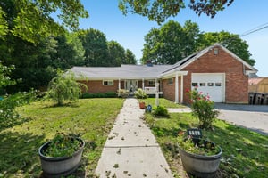Rich St-S1408-003.jpg