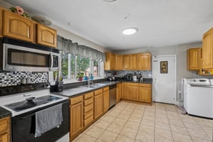 Rich St-S1408-015.jpg