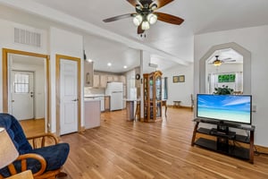 S Pinecrest Rd-S1305-014.jpg