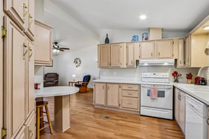 S Pinecrest Rd-S1305-020.jpg