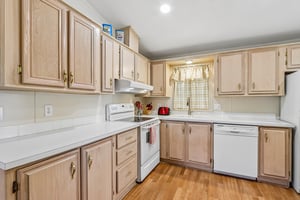 S Pinecrest Rd-S1305-021.jpg