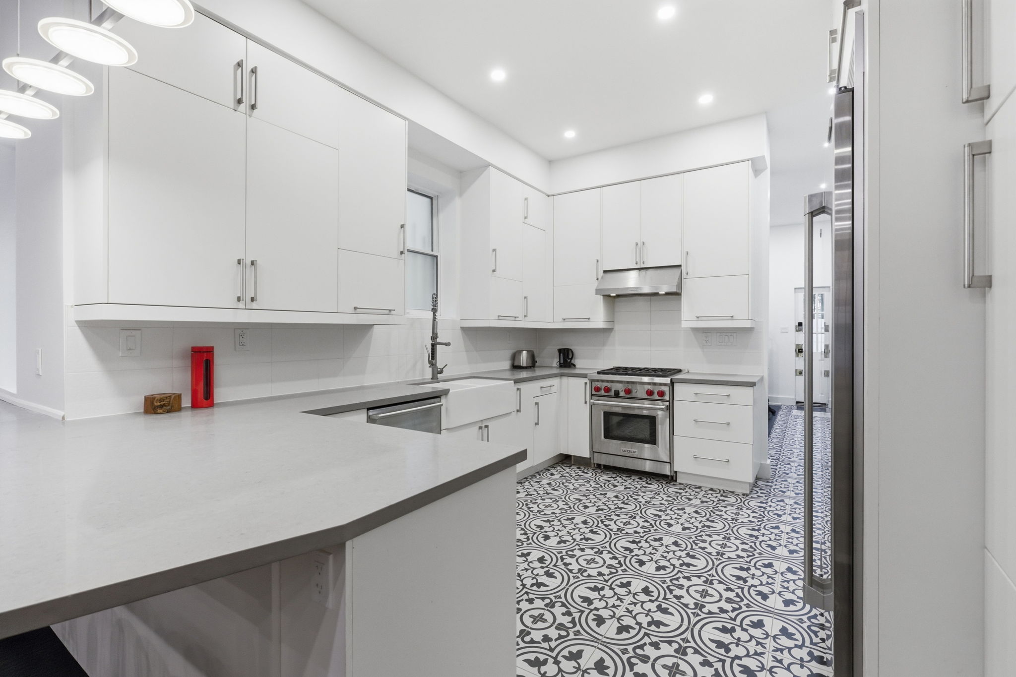 Property in Toronto — delivered property photograph 8