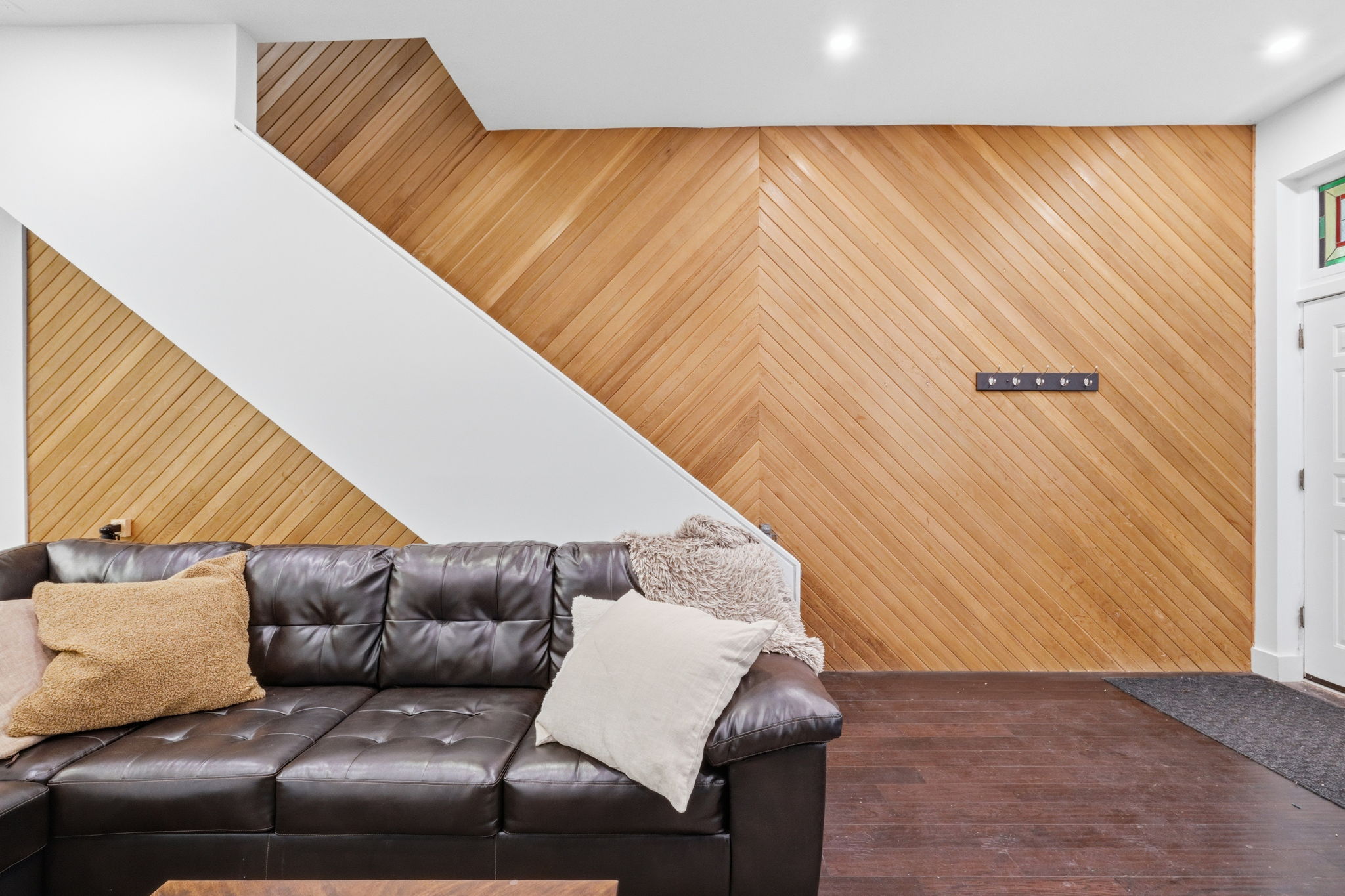 Property in Toronto — delivered property photograph 13